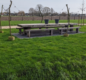Terras met verharde ondergrond van zand, repac en split - Hoveniersbedrijf C.K. van Mourik de hovenier voor West Betuwe, Tiel, Culemborg, Geldermalsen, Buren