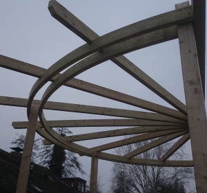 Pergola halve cirkel, straal 2 meter, vurenhout - Hoveniersbedrijf C.K. van Mourik