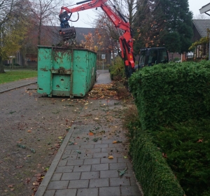 Verantwoord afvoeren van groenafval voor hergebruik - Hoveniersbedrijf C.K. van Mourik