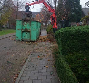 Verantwoord afvoeren van groenafval voor hergebruik - Hoveniersbedrijf C.K. van Mourik