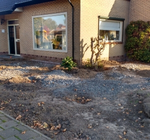 Aanvang van de tuinrenovatie Hoveniersbedrijf C.K. van Mourik Geldermalsen - Tiel - Culemborg