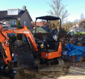 Eigen specialistisch machinepark - Hoveniersbedrijf C.K. van Mourik Geldermalsen Tiel Culemborg