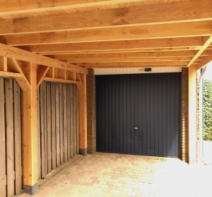 Carport Douglas hout op maat gemaakt. - Hoveniersbedrijf C.K. van Mourik West-Betuwe Geldermalsen Tiel Culemborg